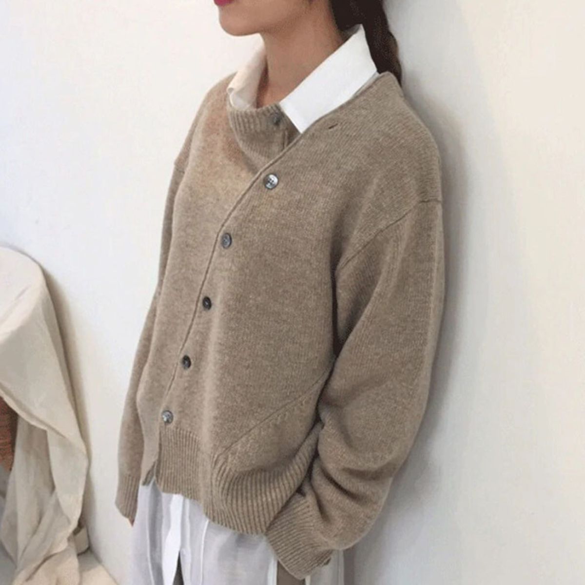 Laluna® | Comodo Gilet met Speelse Knopen Detail