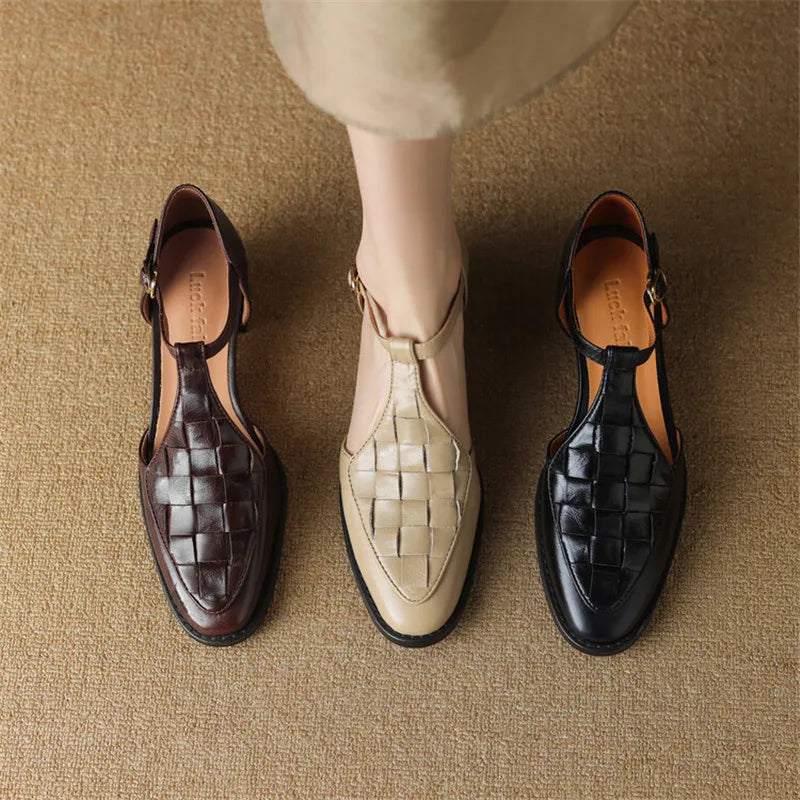Van Elst Mode®| Vintage Strap Heels
